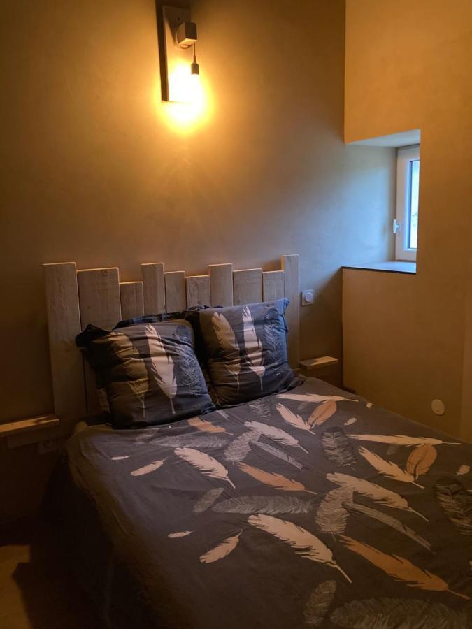 Gite L'Atelier De Tournerie Montigny-sur-l'Ain Dış mekan fotoğraf